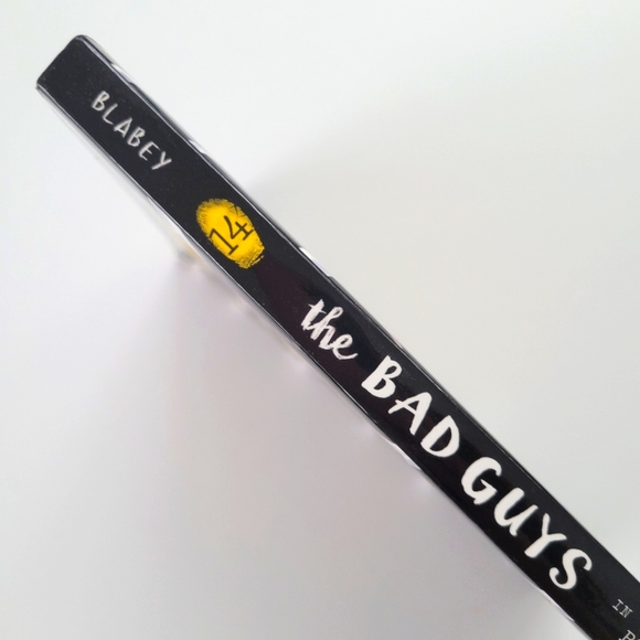 Bad Guys - They're Bee-Hind You - Book #14 - Picture 3 of 6